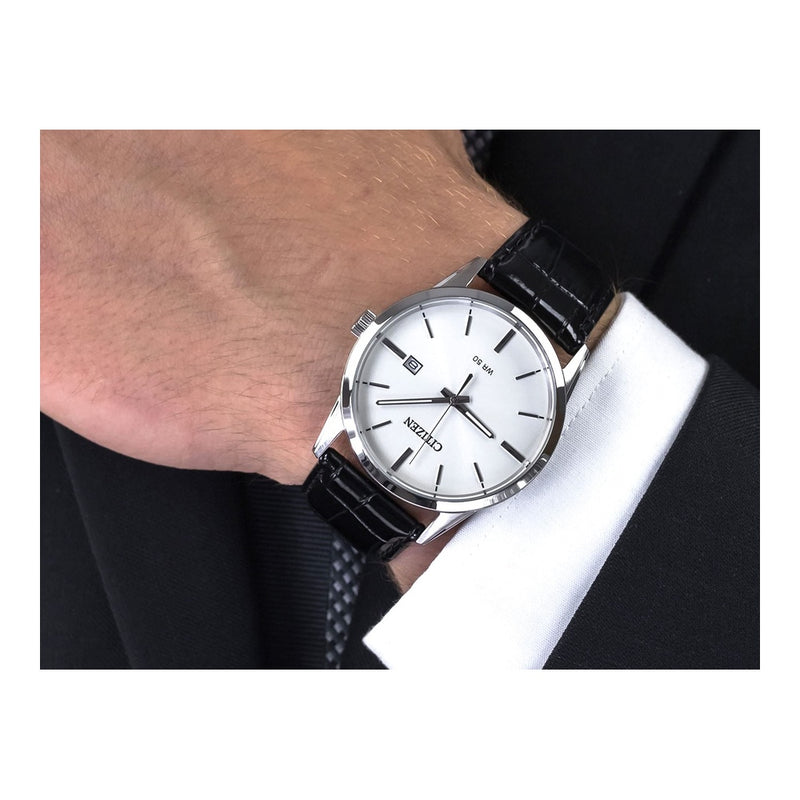 Citizen reloj de hombre, diseño casual, movimiento de cuarzo en acero inoxidable y cuero, color negro, modelo BI5000-01A