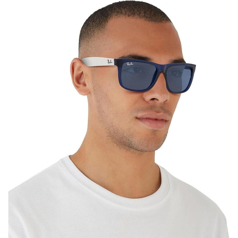 Gafas de sol rectangulares Ray-Ban RB4165 Justin con protección UV, ideal para caras estrechas a medias, incluye funda y paño