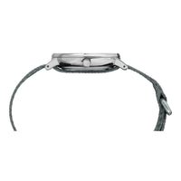 Reloj Timex Weekender Unisex con luz INDIGLO, correa de nailon ajustable, esfera gris y resistencia al agua