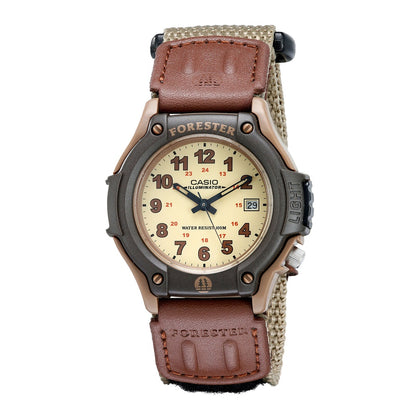 Reloj analógico Casio para hombres con resistencia al agua, luz LED, correa de nailon, cierre de velcro, horario regular