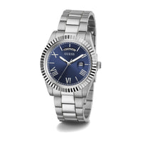 Reloj analógico GUESS con elegante diseño azul y plateado, pulsera de acero inoxidable y cierre de hebilla