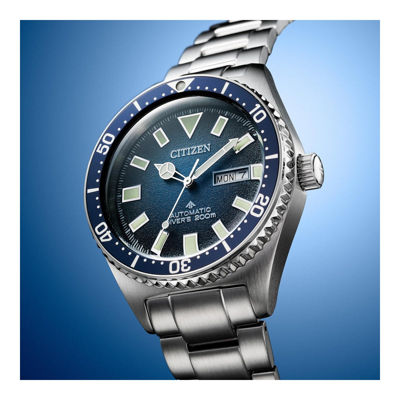 Reloj Citizen Promaster Dive automático de acero inoxidable con esfera degradado azul, certificado ISO (Modelo: NY0129-58L)