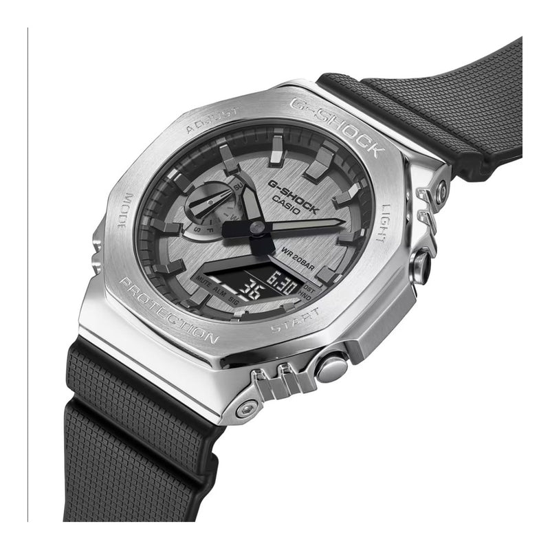 G-Shock Reloj Casio GM2100-1A con banda de resina negra y cubierta de metal, diseño octogonal deportivo, resistente al agua
