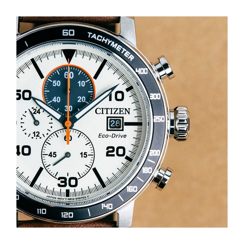 Reloj Citizen Eco-Drive Weekender Brycen cronógrafo con caja de acero inoxidable y correa de cuero marrón