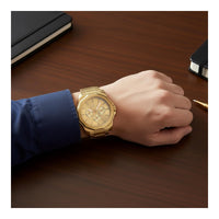 Invicta Speedway Reloj de cuarzo para hombre de acero inoxidable con cierre de botón plegable y esfera dorada