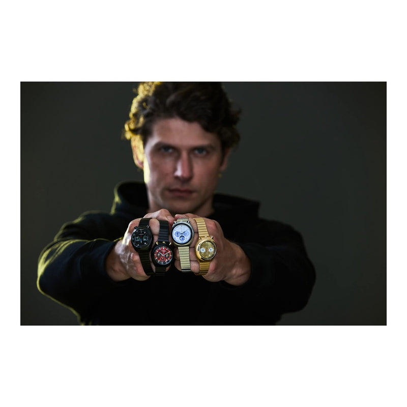 Citizen Reloj de cuarzo Star Wars para hombre inspirado en C-3PO, diseño coleccionable en acero inoxidable dorado