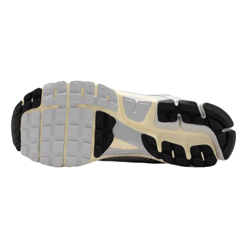 Nike Zoom Vomero 5 Gris Niebla - Vista lateral interior