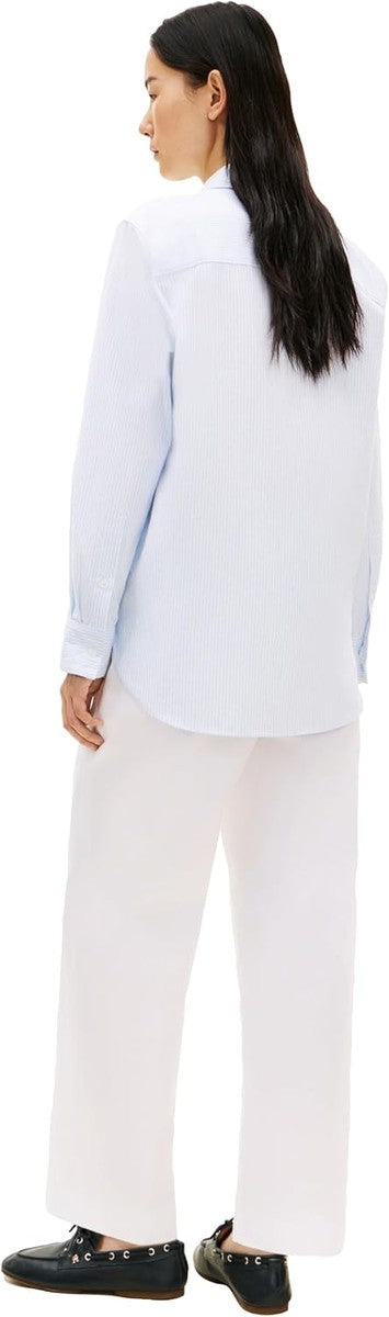 Tommy Hilfiger Women's Oxford Long Sleeve Button Down Shirt in Regular Fit