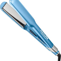 BaBylissPRO Nano Titanium Ultra-Sleek Hair Straightener, Flat Iron for All Hair Types✅ El alisador de pelo BaBylissPRO ultra elegante de 1 1/2 pulgadas ✅ Placas de titanio ultrasuaves y duraderas para