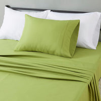 Amazon Basics Lightweight Microfiber 3-Piece Bed Sheet Set, Twin XL, Oliver Light, Solid