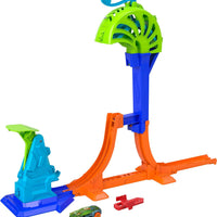 Hot Wheels Stunt Tracks Power Launch Champion & 1:64 Scale Toy Car