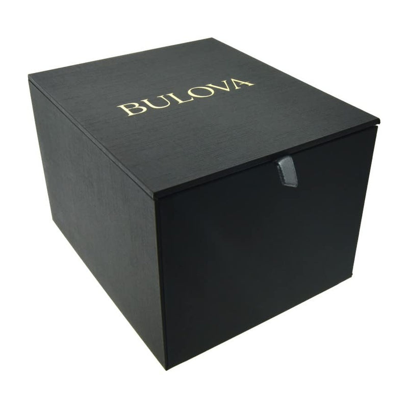 Bulova Reloj clásico de cuarzo para hombre, 6 manecillas, multifunción, día/fecha, esfera negra estampada
