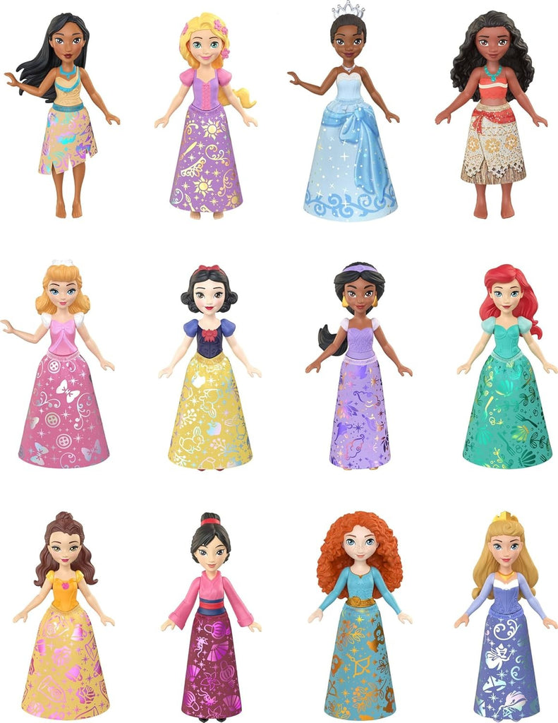 Mattel Disney Princess Toys, Ultimate Princess Pack with 12 Small Posable Dolls in Signature Outfits, Collectibles Inspired by Disney Movies (Amazon Exclusive)