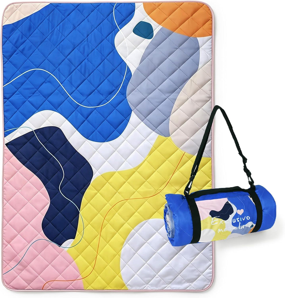 Exclusivo Mezcla Large Waterproof Foldable Picnic Blanket, 80"x60"