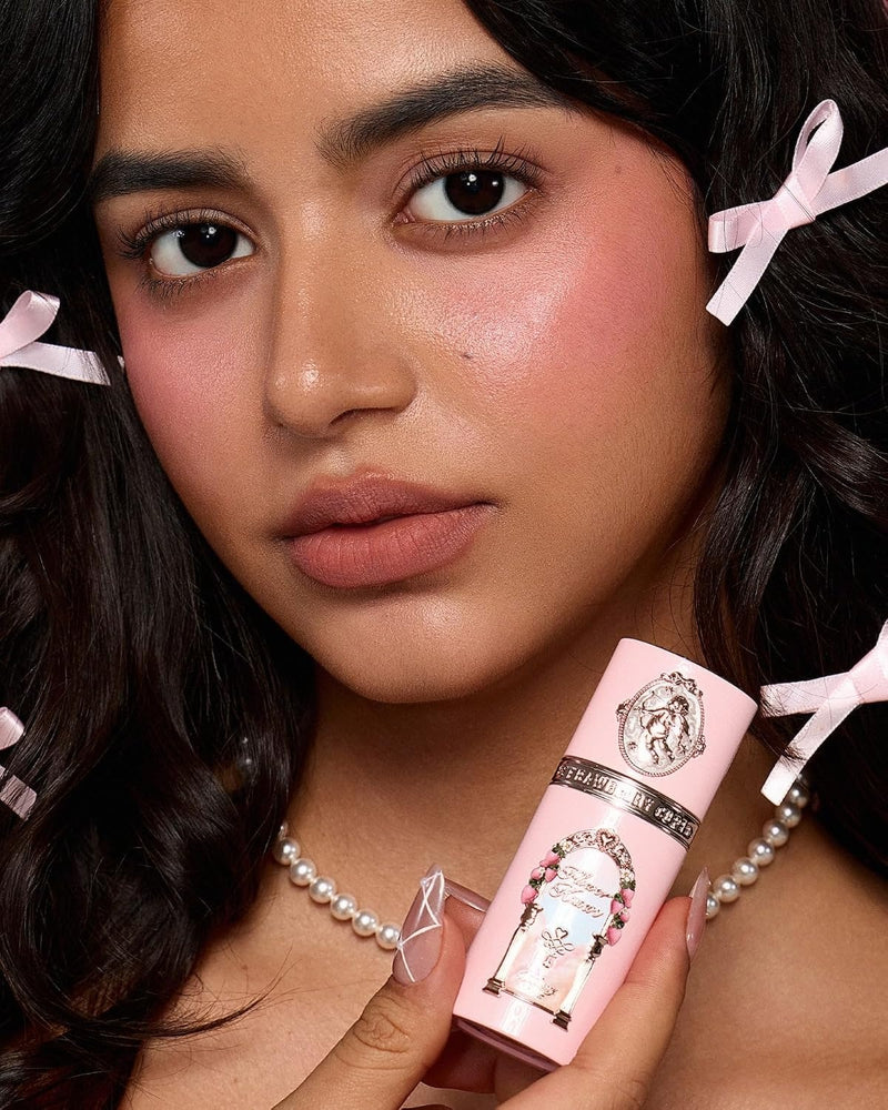 🍓✨ Dale a tus mejillas un glow de cuento con Flower Knows Strawberry Cupid