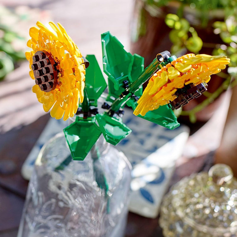 LEGO Sunflowers Building Toy