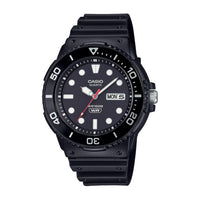Reloj Casio MRW-230H resistente al agua, diseño inspirado en la marina con funciones prácticas para uso diario