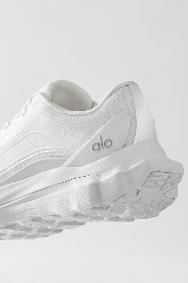 Alo Yoga ALO Runner - White/White