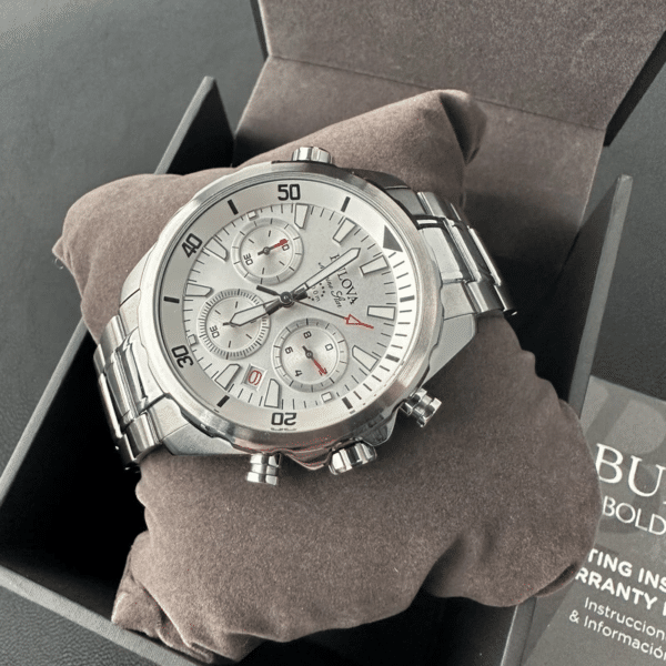 Reloj Bulova Marine Star 96B255 Cronógrafo - Esfera Blanca 43mm