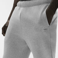 Alo Yoga Accolade Sweatpant - Athletic Heather Grey
