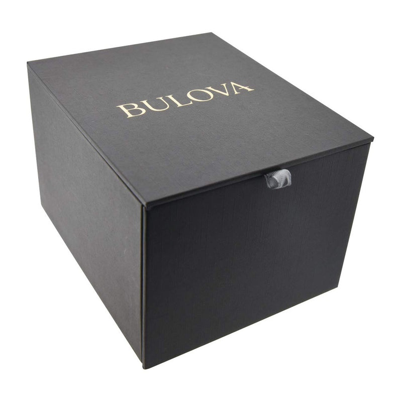 Bulova Cronógrafo clásico para hombre en acero inoxidable con esfera azul, movimiento de cuarzo y cristal mineral