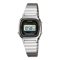 Reloj digital Casio para mujer con pulsera de acero inoxidable, modelo LA670W, estilo moderno y resistente al agua