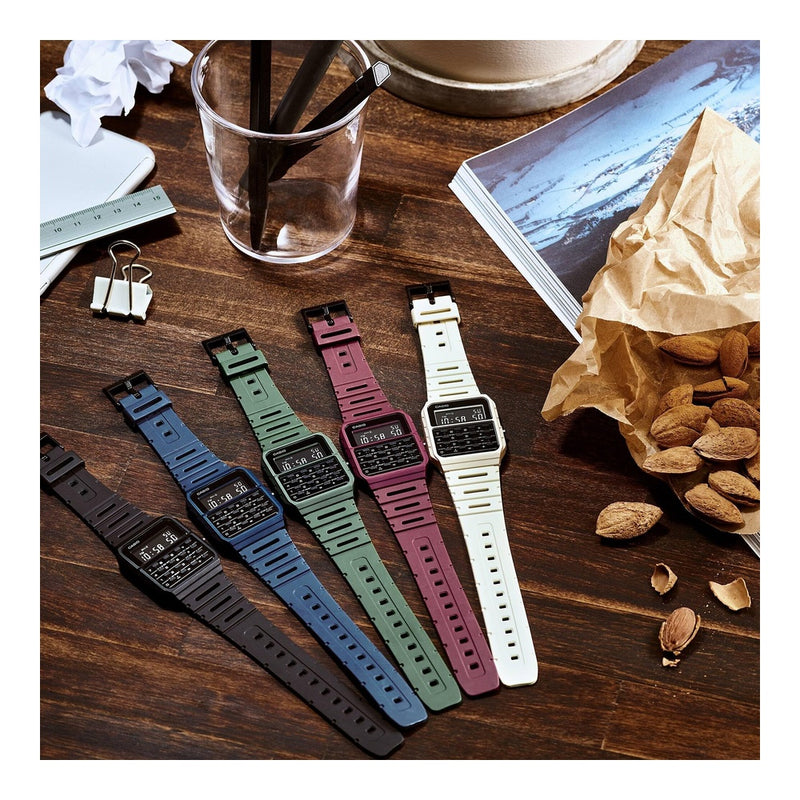 Casio CA-53WF-2B reloj digital para hombre con calculadora y correa azul, diseño retro original y elegante