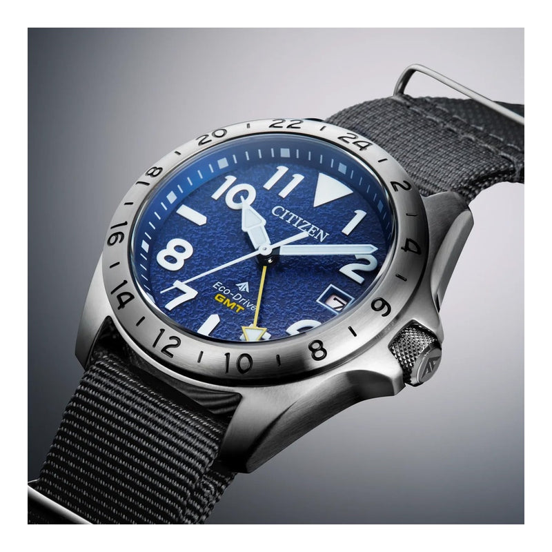 Reloj Citizen Promaster Land GMT Eco-Drive - Esfera Azul (BJ7150-09L)