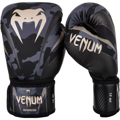 Guantes de boxeo Venum Impact con espuma de triple densidad y cierre de velcro para protección extra en entrenamientos