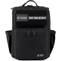 Mochila táctica impermeable WOLFpak con capacidad de 15L, diseño en color negro, personalizable y durable