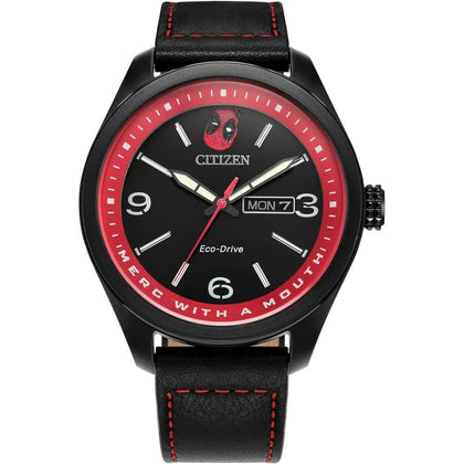 Citizen Eco-Drive Marvel 'Here Comes Deadpool', caja de acero inoxidable negro, correa y esfera negra de cuero