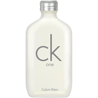 Calvin Klein CK One Eau de Toilette, fragancia cítrica unisex con té verde, bergamota, cardamomo, violeta y ámbar