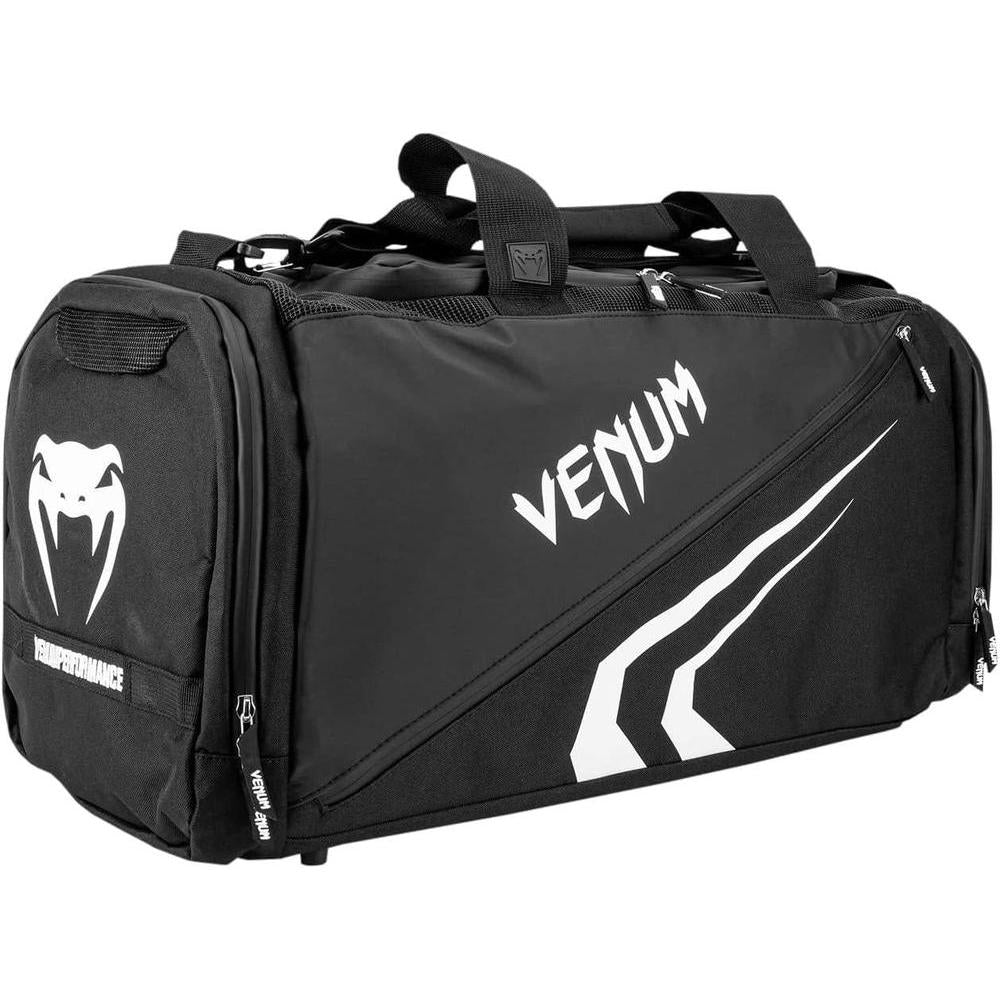 Bolsa deportiva Trainer Lite Evo de Venum con gran compartimento y ventilación óptima, ideal para deportes