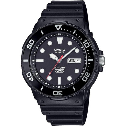 Reloj Casio MRW-230H resistente al agua, diseño inspirado en la marina con funciones prácticas para uso diario