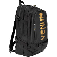 Mochila Venum Challenger Pro Evo con diseño ergonómico, correas ajustables y capacidad de 22,5 litros