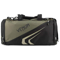 Venum Bolsa deportiva Trainer Lite Evo, amplia capacidad y ventilación con correa ajustable y acolchada