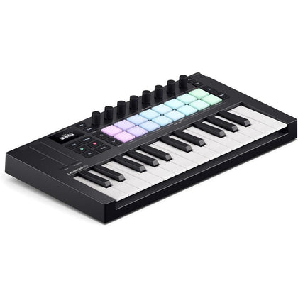 Novation Launchkey Mini 25 [MK4] - Controlador portátil USB de 25 mini-teclas, MIDI con DAW, arpegiador, almohadillas y más