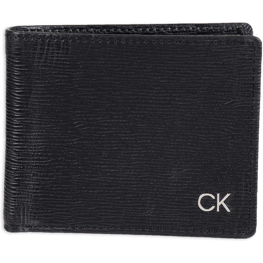 Billetera Calvin Klein de cuero con tecnología RFID, múltiples ranuras para tarjetas y ventana de identificación