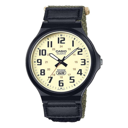 Reloj analógico para hombre Casio MW240 con visor de fácil lectura, correa de tela y batería de larga duración para precisión diaria