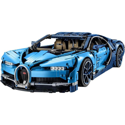 LEGO Technic Bugatti Chiron, kit de construcción para adultos con detalles auténticos del auto de carrera, 3599 piezas