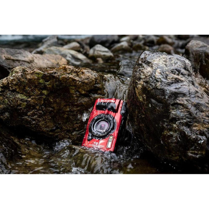 OM System OLYMPUS Tough TG-7 Cámara Subacuática Roja, Impermeable, Alta Resolución y Brillo, Video 4K, Disparo Macro