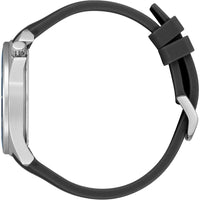 Citizen Reloj deportivo casual Eco Drive para hombre, resistente al agua y manecillas luminosas, Correa de poliuretano negro