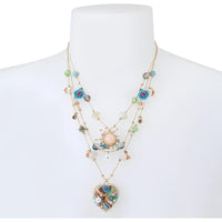 Betsey Johnson collar mujer en capas con dijes de mariposa, metal dorado, diseño delicado y ligero