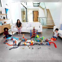 Set de Juego Hot Wheels, Track Builder Unlimited, bidón de acrobacias y vehículo a escala con 14 piezas