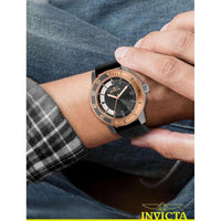 Reloj de cuarzo Invicta Specialty para hombre con correa de silicona, resistente al agua y manecillas luminosas