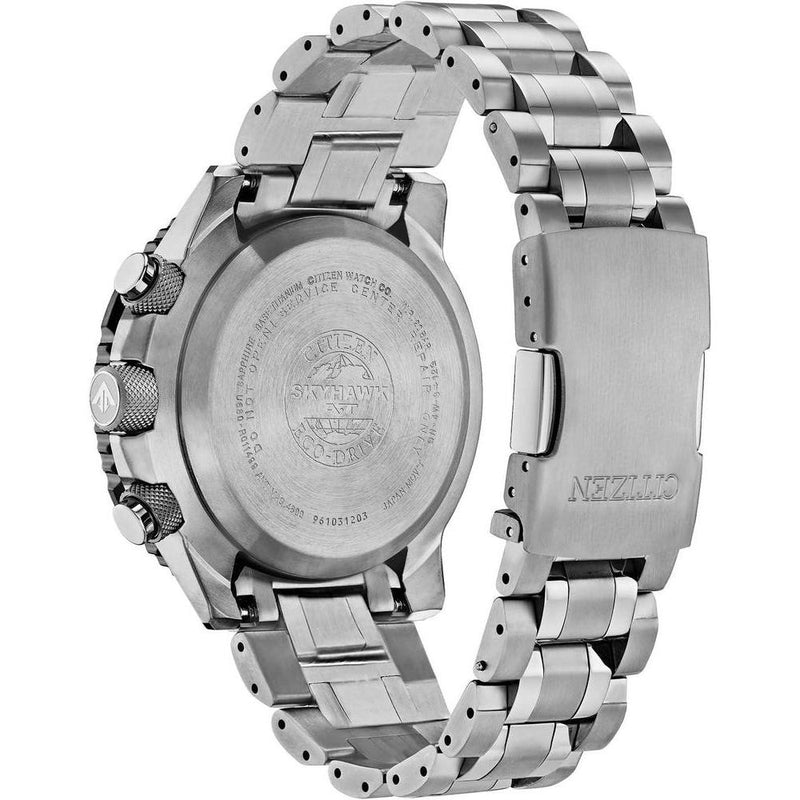 Citizen Reloj Promaster Air Skyhawk Eco-Drive Super Titanium para hombre con cronometraje atómico y cristal antirreflectante