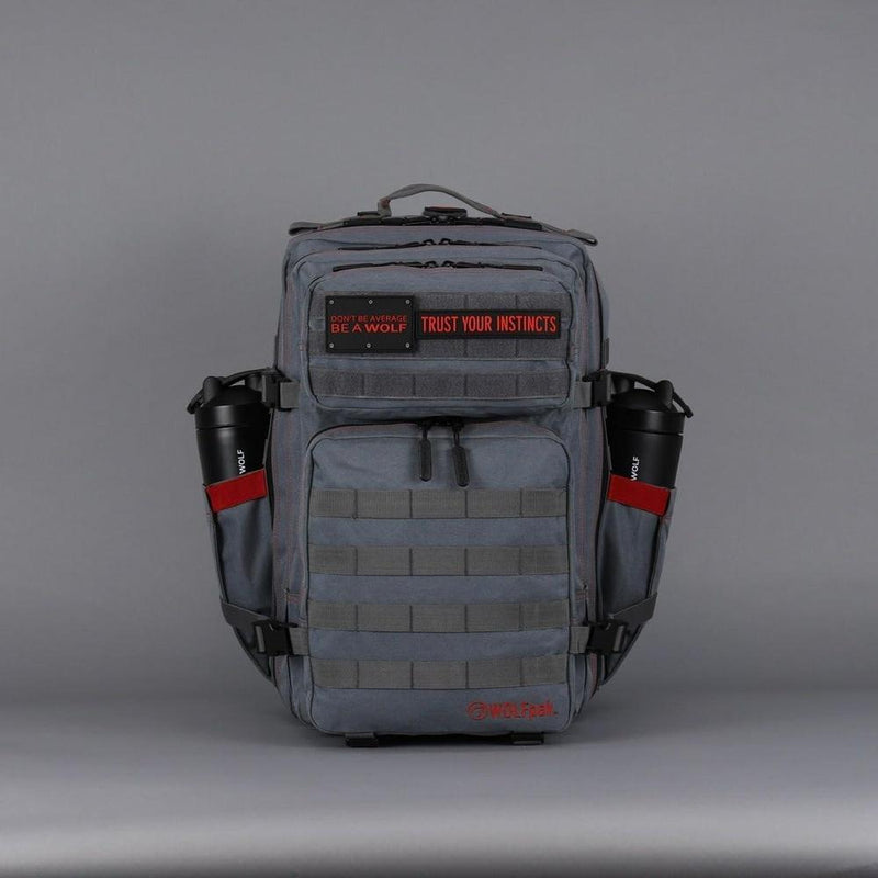 Mochila táctica WOLFpak de 45L color yunque gris para camping, senderismo, gimnasio, personalizable con parches y resistente al agua