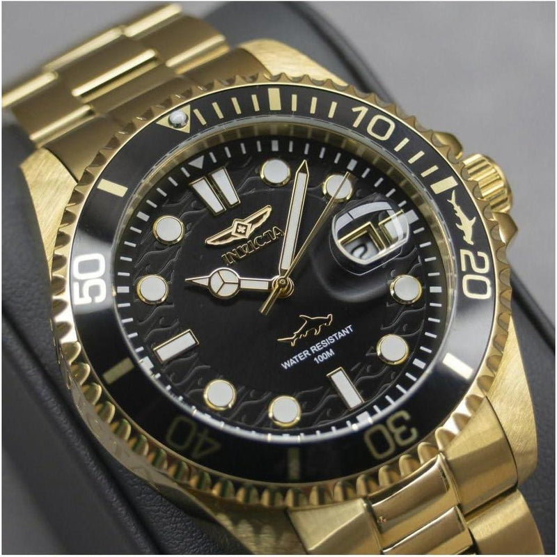 Invicta Pro Diver 30026 Reloj de cuarzo para hombre con caja de acero inoxidable y esfera negra