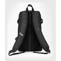 Mochila Venum Challenger Pro Evo con diseño ergonómico, correas ajustables y capacidad de 22,5 litros