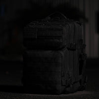 Mochila WOLFpak edición Nightshade de alta resistencia y personalización ideal para viajes y uso diario